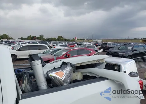 2018 Nissan Titan Xd Sv Diesel z USA, uszkodzony, nr VIN 1N6BA1F41JN526144